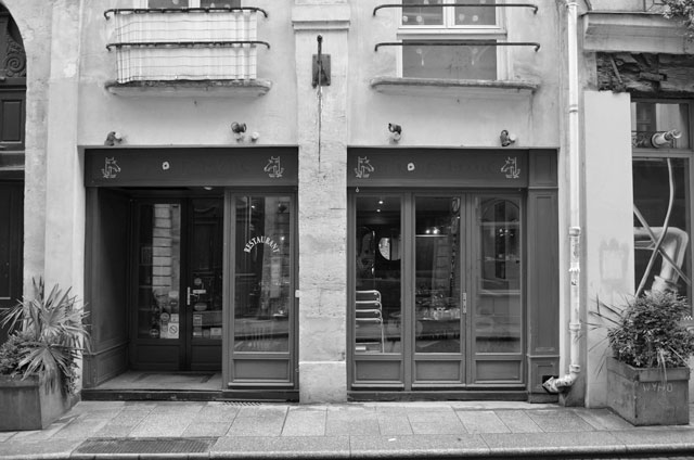 Facade Oscia Restaurant ancien