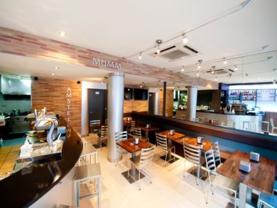 mumm_cafeteria